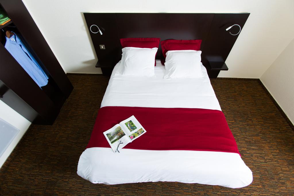 Hotel Akena Creil - Clermont Agnetz ภายนอก รูปภาพ