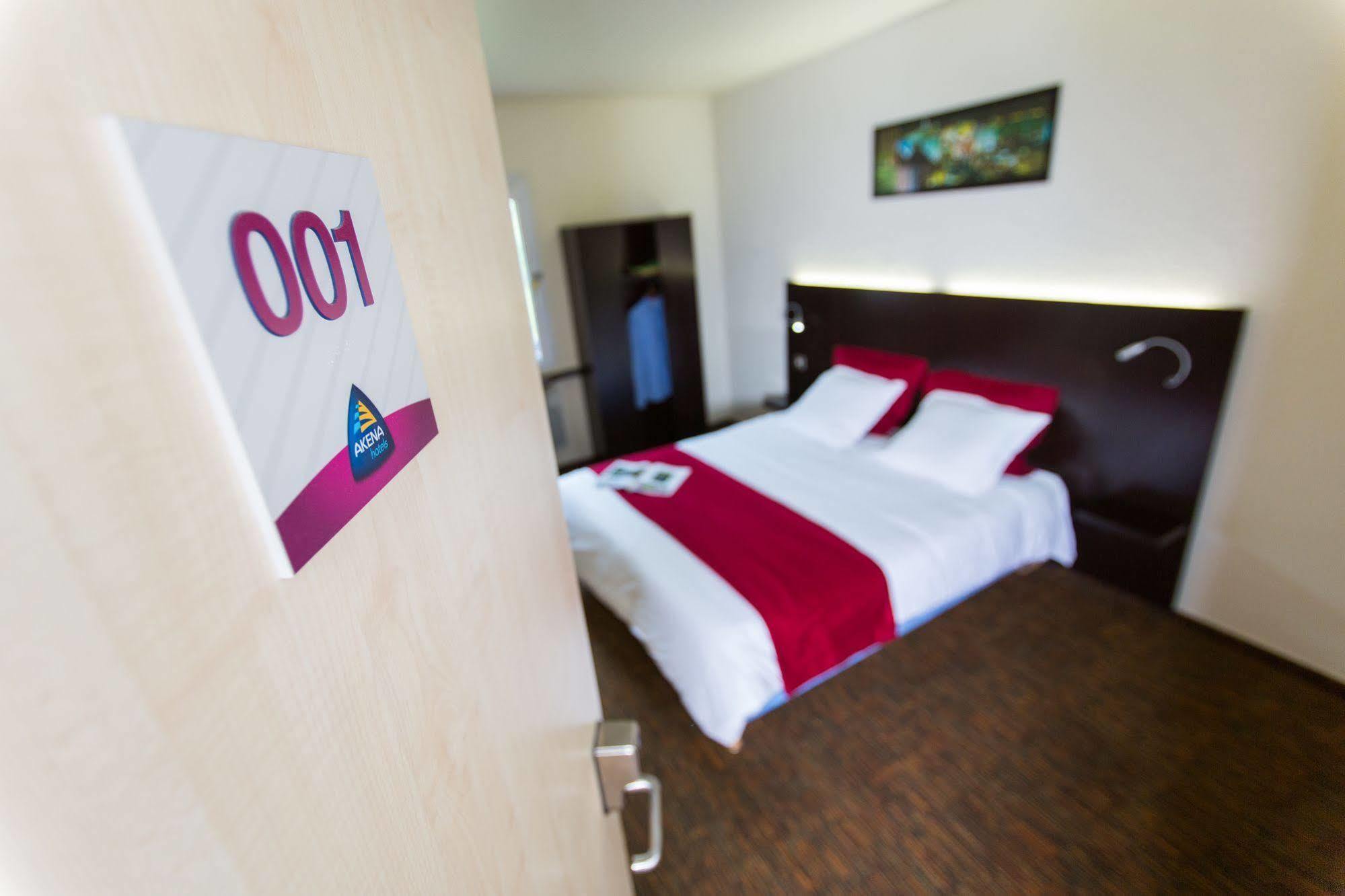 Hotel Akena Creil - Clermont Agnetz ภายนอก รูปภาพ