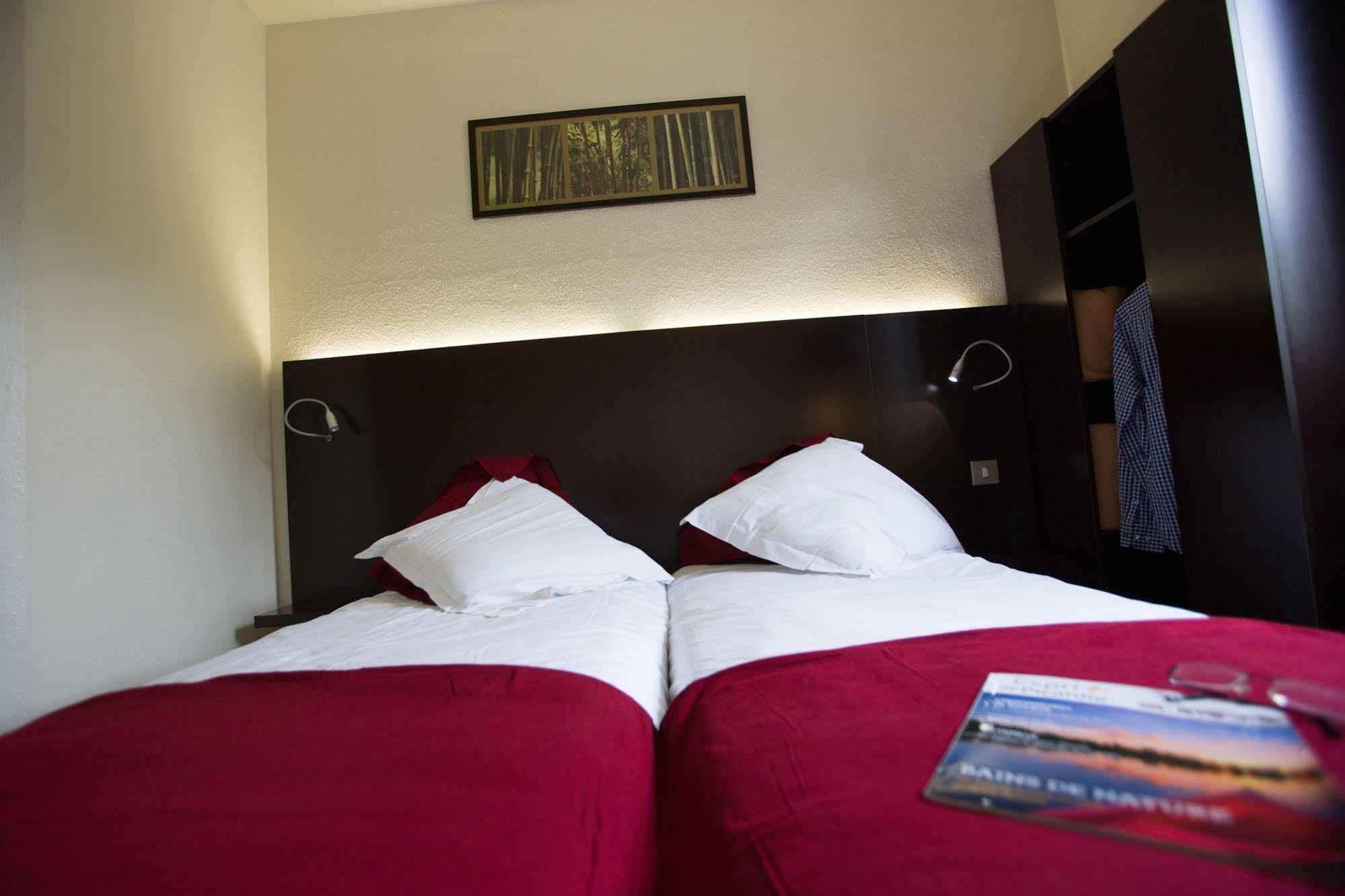 Hotel Akena Creil - Clermont Agnetz ภายนอก รูปภาพ